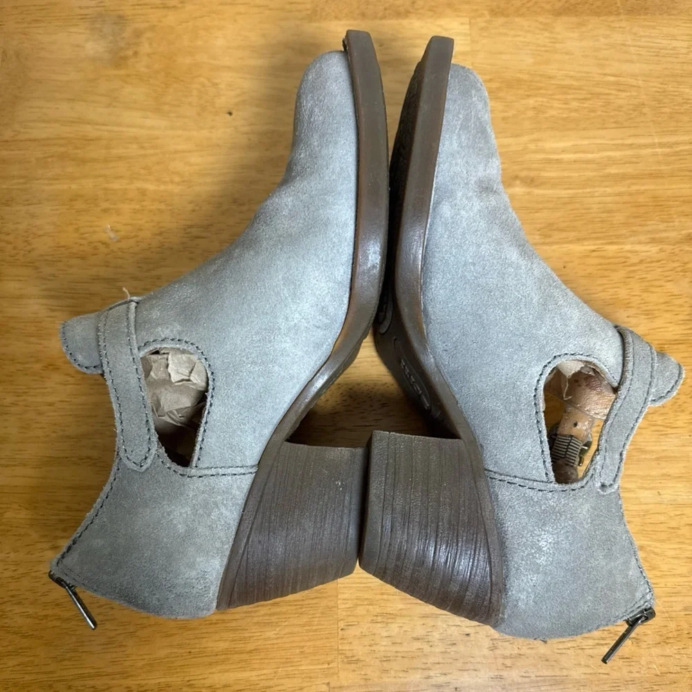 Born F36522 Gray Leather Suede Womens 2” Heel Booties 6.5